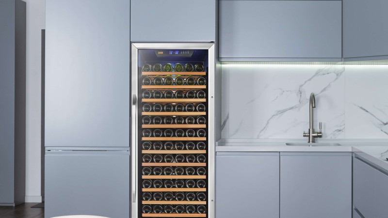 Time to Buy a LW155S Wine Fridge