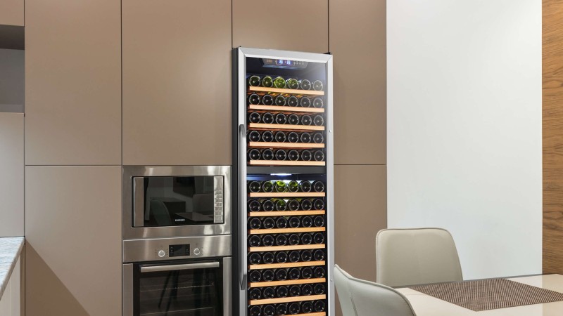 Why You Should Choose Lanbo LW165D Wine Cooler?